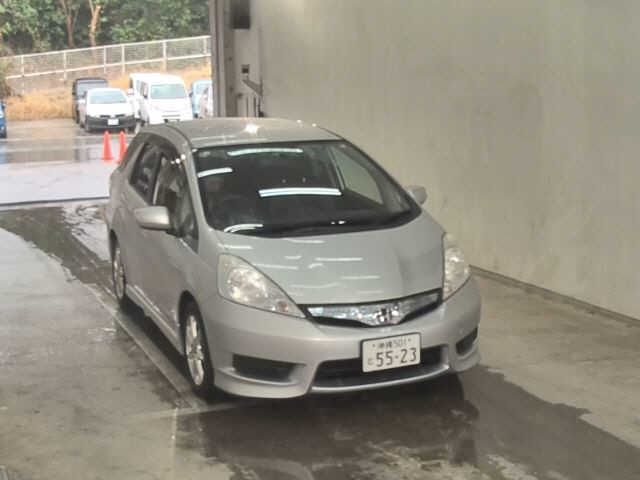 205 Honda Fit shuttle GP2 2012 г. (JU Okinawa)